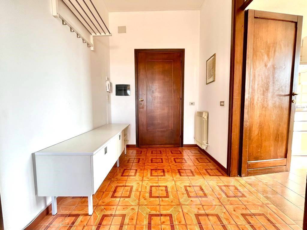Appartamento in affitto a Gallarate via Piero Maroncelli, 4