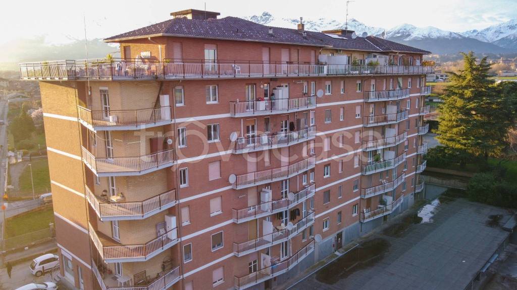 Appartamento in vendita a Ponderano via Edmondo De Amicis
