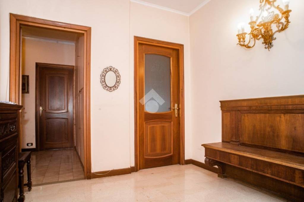 Appartamento in vendita a Roma via roccaromana