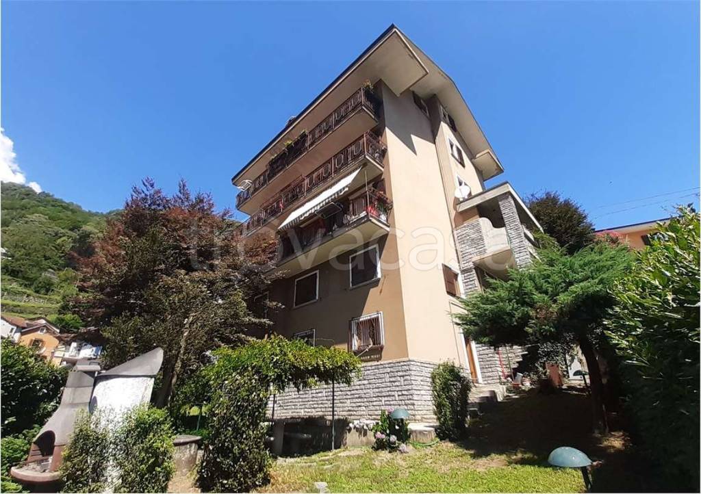 Appartamento in vendita a Villadossola via Castello, 19