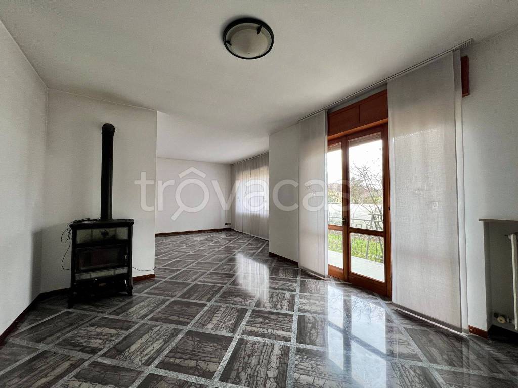 Appartamento in vendita ad Albano Sant'Alessandro via Alessandro Volta