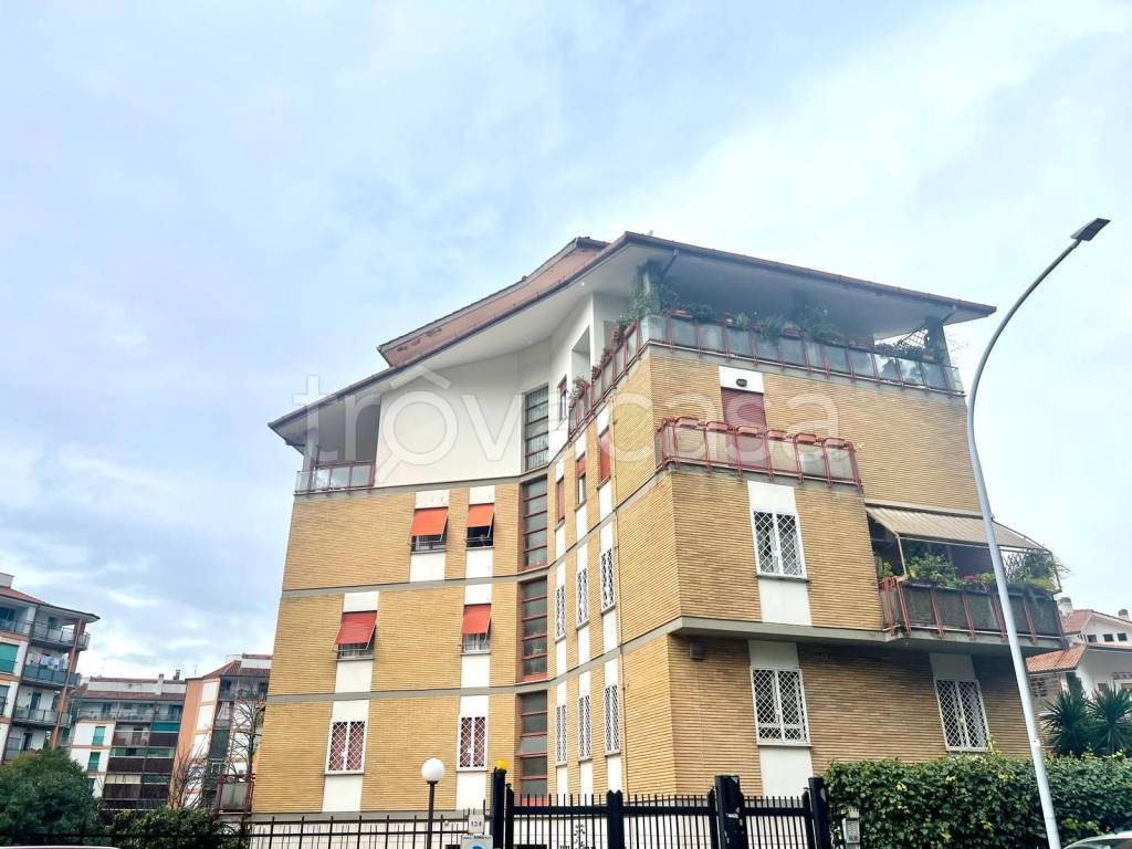 Appartamento in vendita a Roma via Cesare Fani, 132