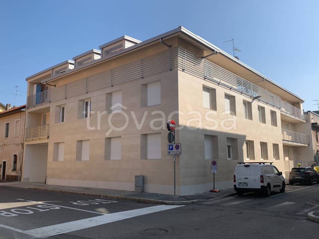 Appartamento in vendita a Legnano via Amerigo Vespucci, 10