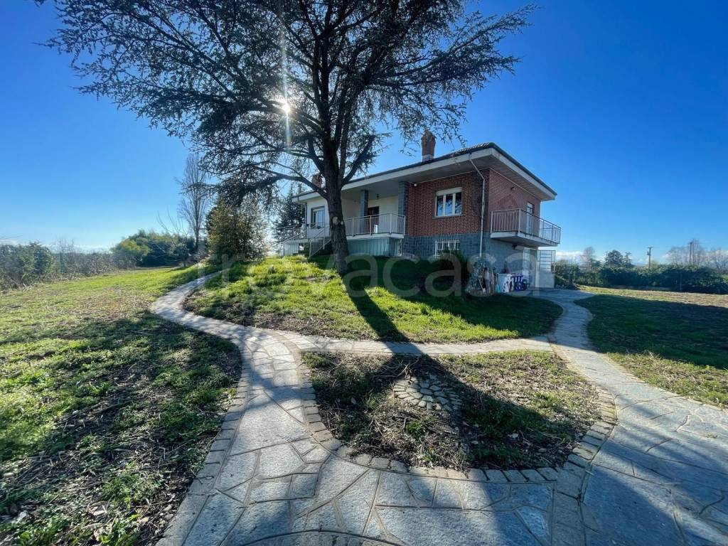 Villa in vendita a Poirino frazione Masio, 17
