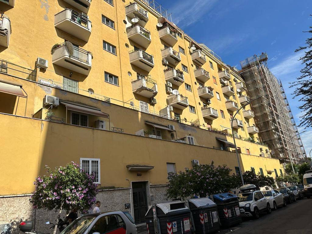 Appartamento in vendita a Roma via Giuseppe Arimondi, 10