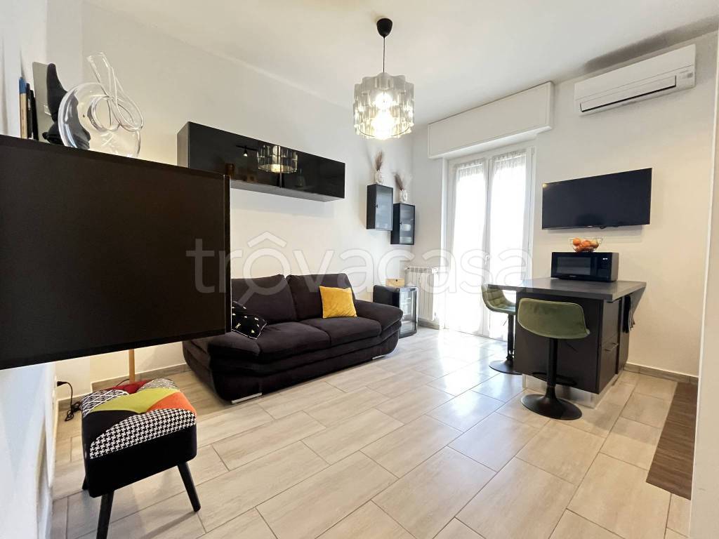 Appartamento in vendita a Genova via Silvio Bellotti, 5