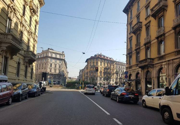 Appartamento in vendita a Milano via Giovanni Boccaccio, 21