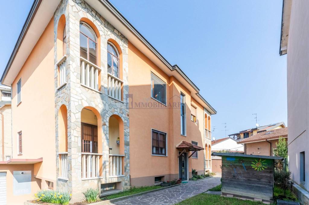 Appartamento in vendita a San Giuliano Milanese via Monte Grappa, 4