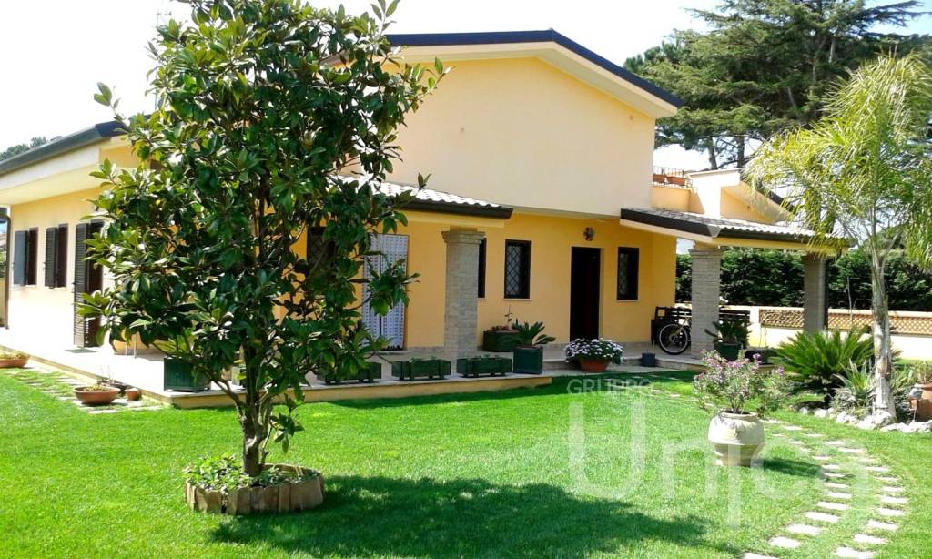 Villa in vendita a San Felice Circeo via dei Caprioli, 29