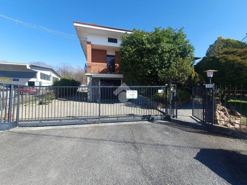 Villa in vendita a Cossato via per Castelletto Cervo, 301