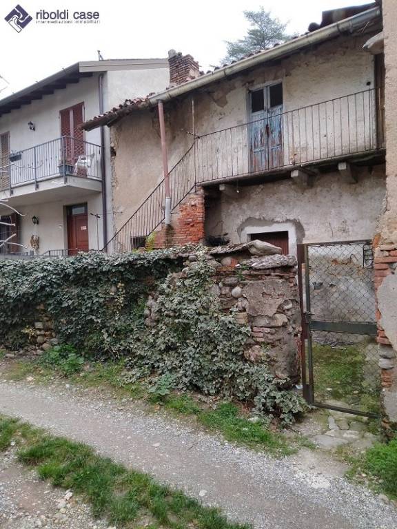 Villa in vendita a Giussano via alberto da giussano