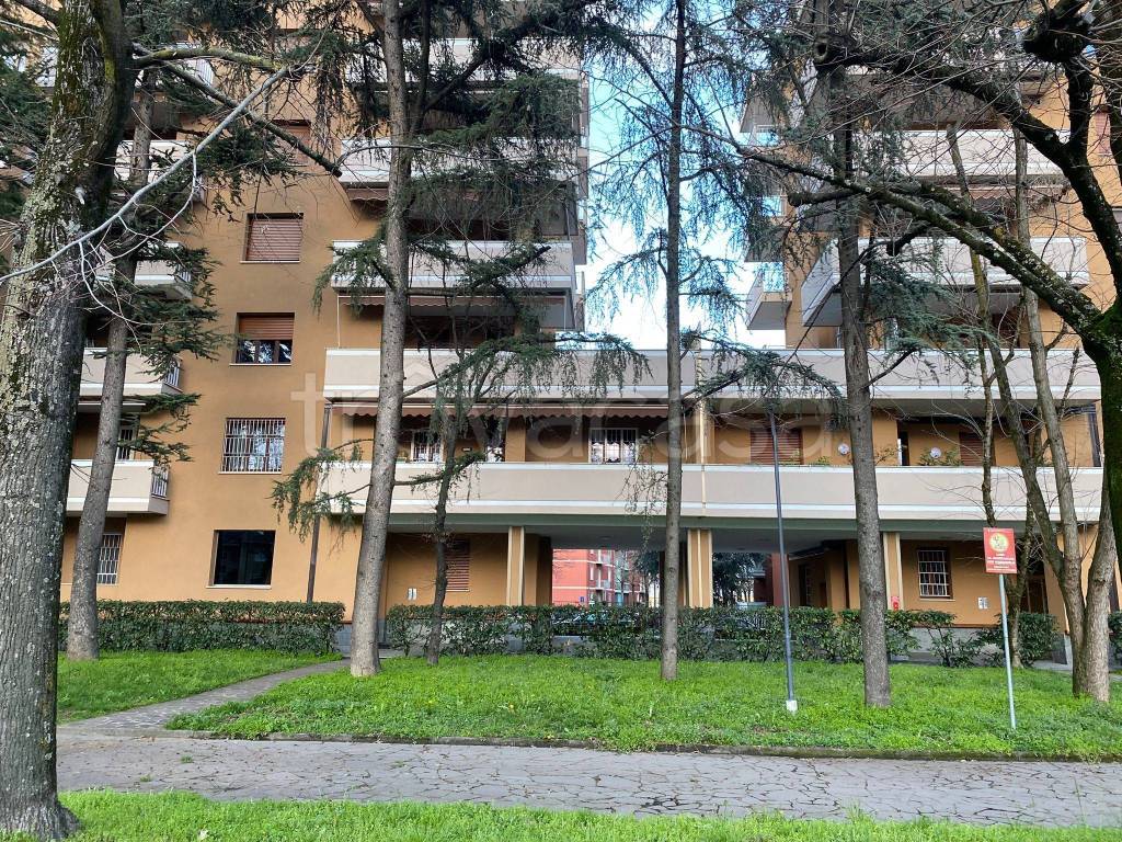 Appartamento in in vendita da privato a Piacenza via Pietro Motti, 11
