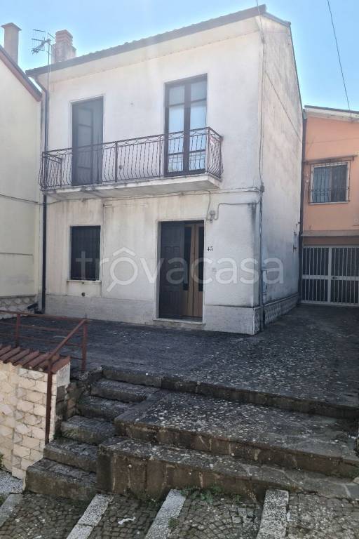 Casa Indipendente in in vendita da privato a Sturno via Salita delle Fonti, 45