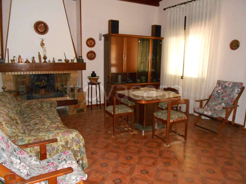 Villa Bifamiliare in vendita a Monreale via Esterna Reali Celsi