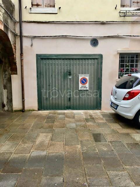 Garage in vendita a Chioggia calle olivotti