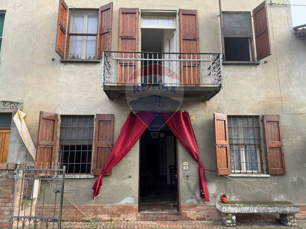 Casa Indipendente in vendita a Polesine Zibello via del Porto