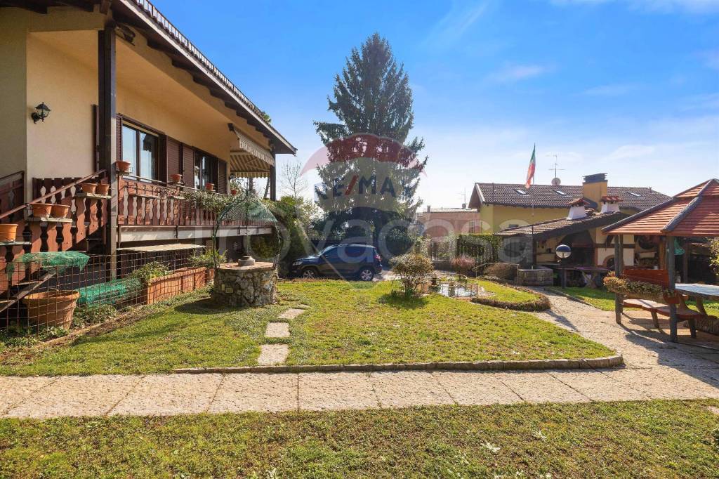 Villa in vendita a Camparada via Cervino, 2