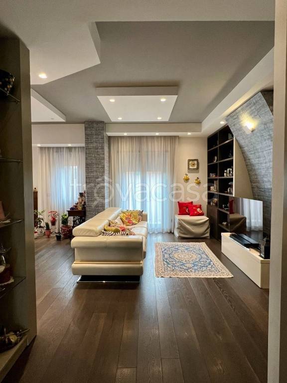 Appartamento in vendita a Roma via Mario Musco