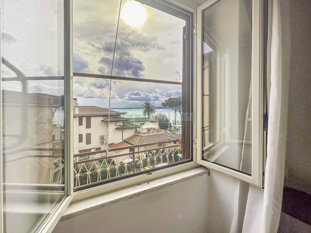 Appartamento in vendita a Trevignano Romano via Ungheria