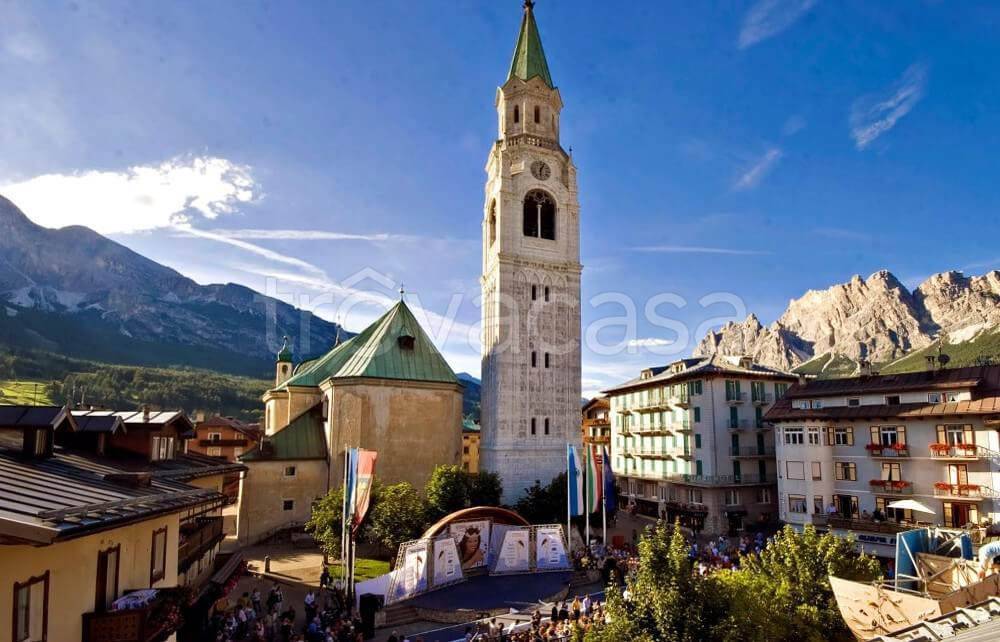 Attico in vendita a Cortina d'Ampezzo via Ria De Zeto