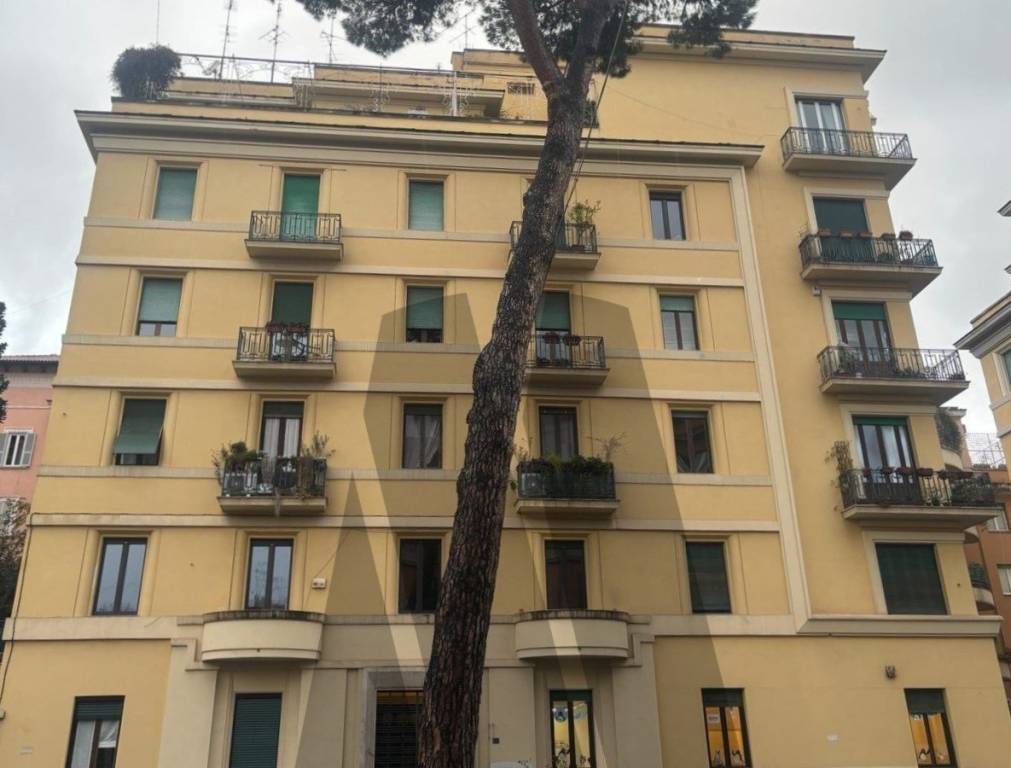 Appartamento in vendita a Roma corso Trieste