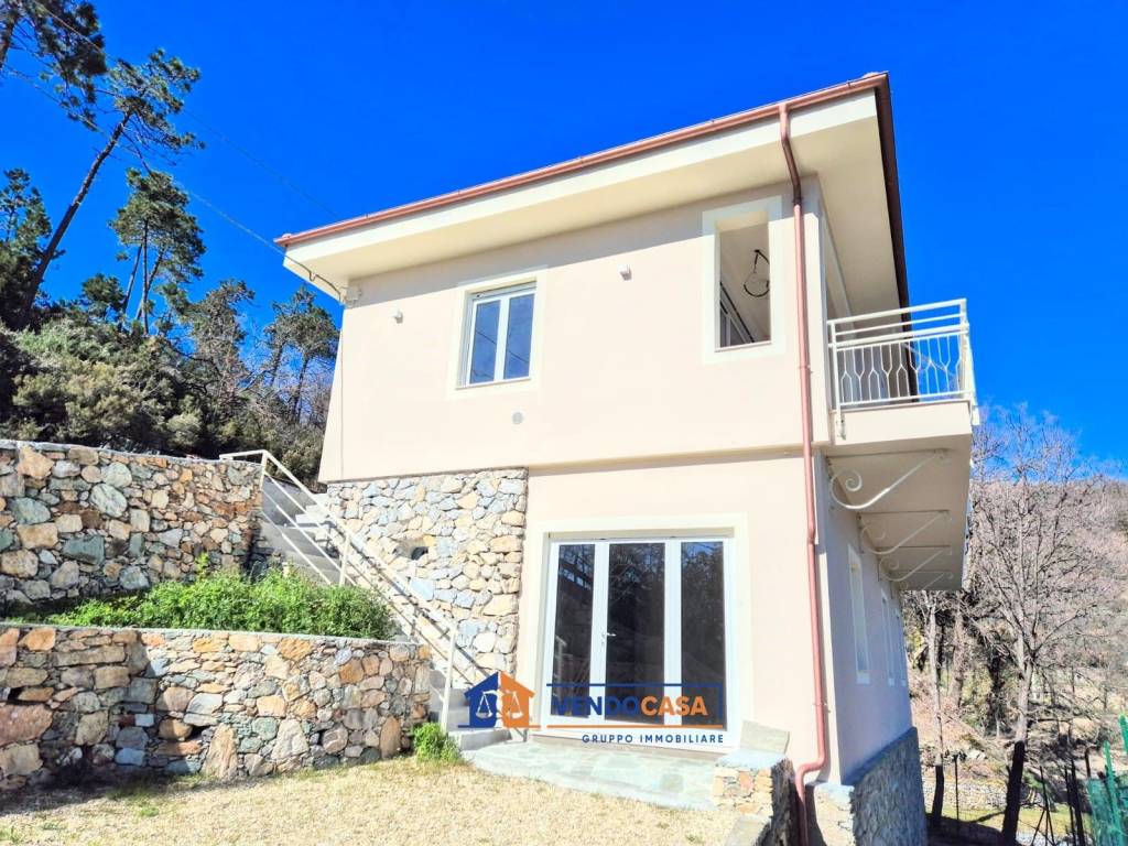 Villa in vendita a Finale Ligure località Centro Olle