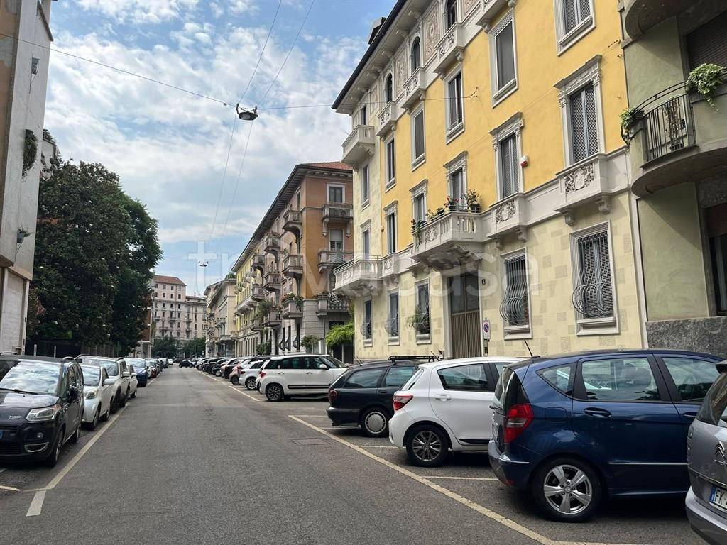 Appartamento in affitto a Milano via Marchesi de' taddei, 2