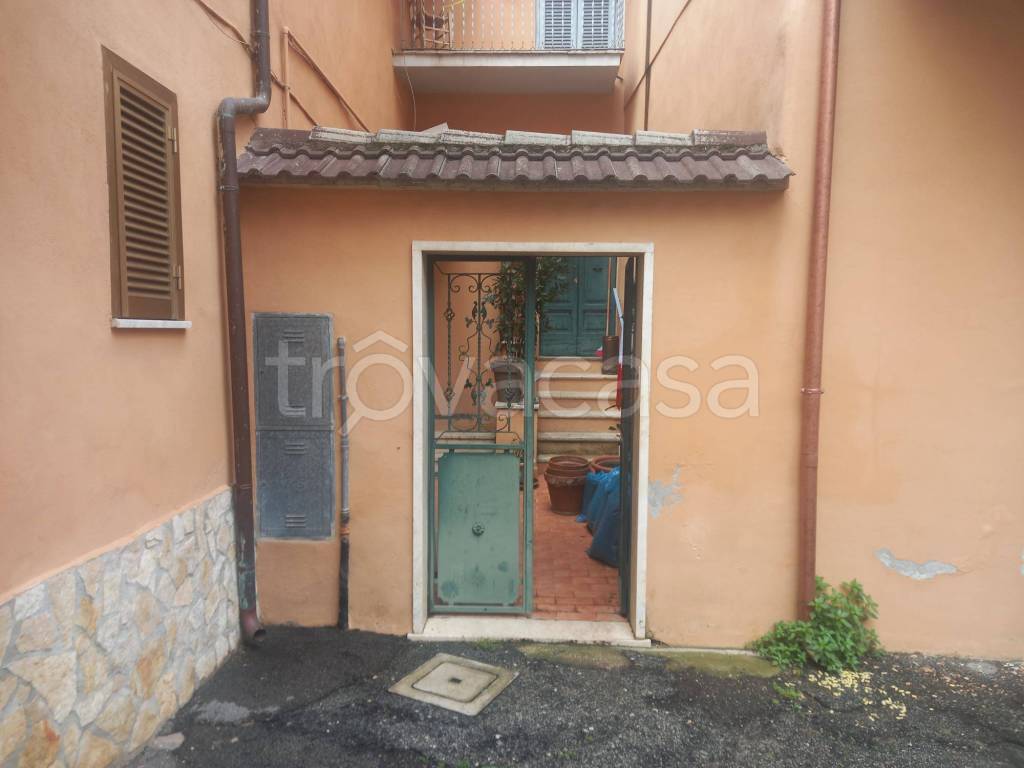 Appartamento in vendita a Palombara Sabina via Binaghi, 13