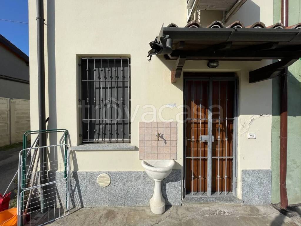 Appartamento in in vendita da privato a San Colombano al Lambro via dalcerri-tosi, 34