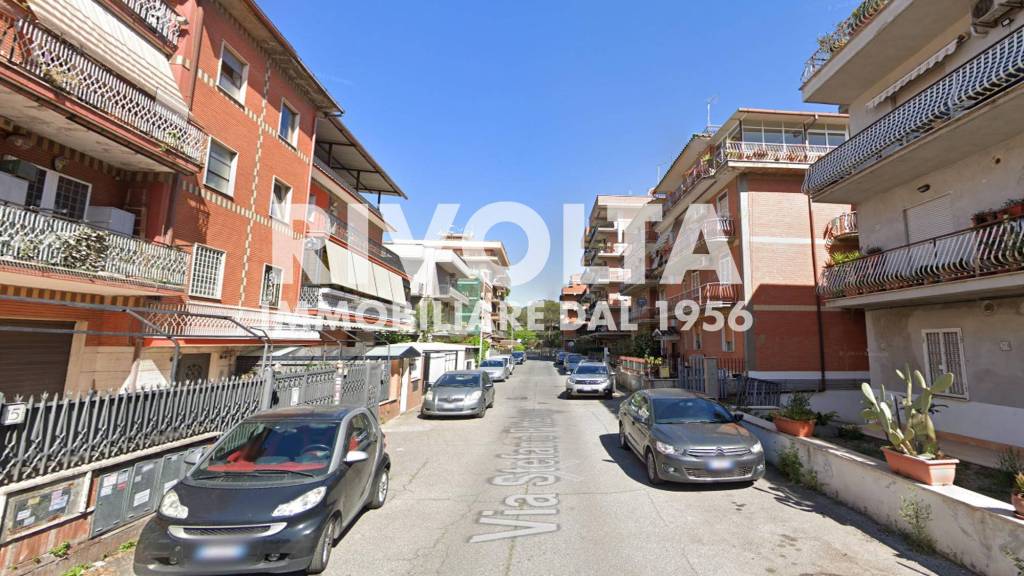 Appartamento all'asta a Roma via Stefano Pittaluga, 18