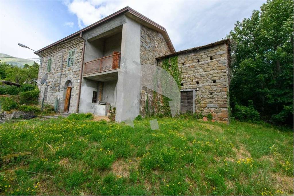 Casa Indipendente in vendita a Villa Minozzo