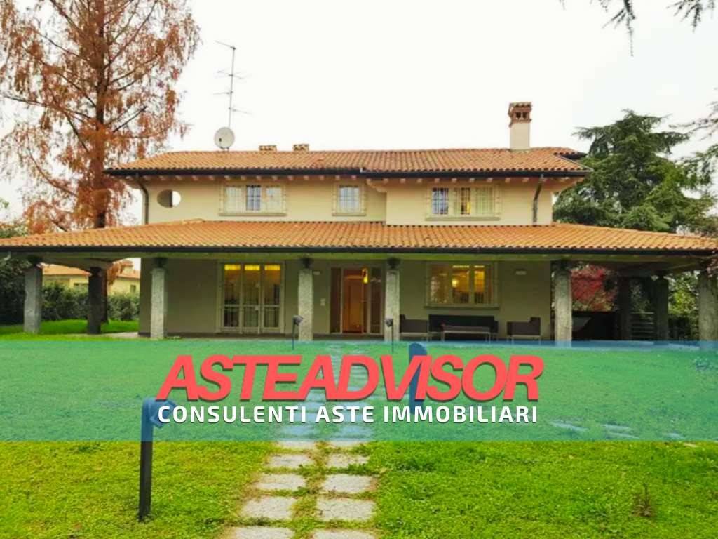 Villa all'asta a Capriano del Colle frazione Fenili Belasi, Via Chiesa, 46