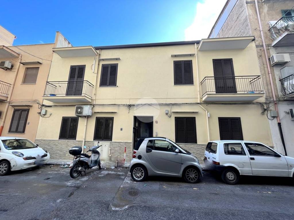 Appartamento in vendita a Palermo via Fiumefreddo, 6