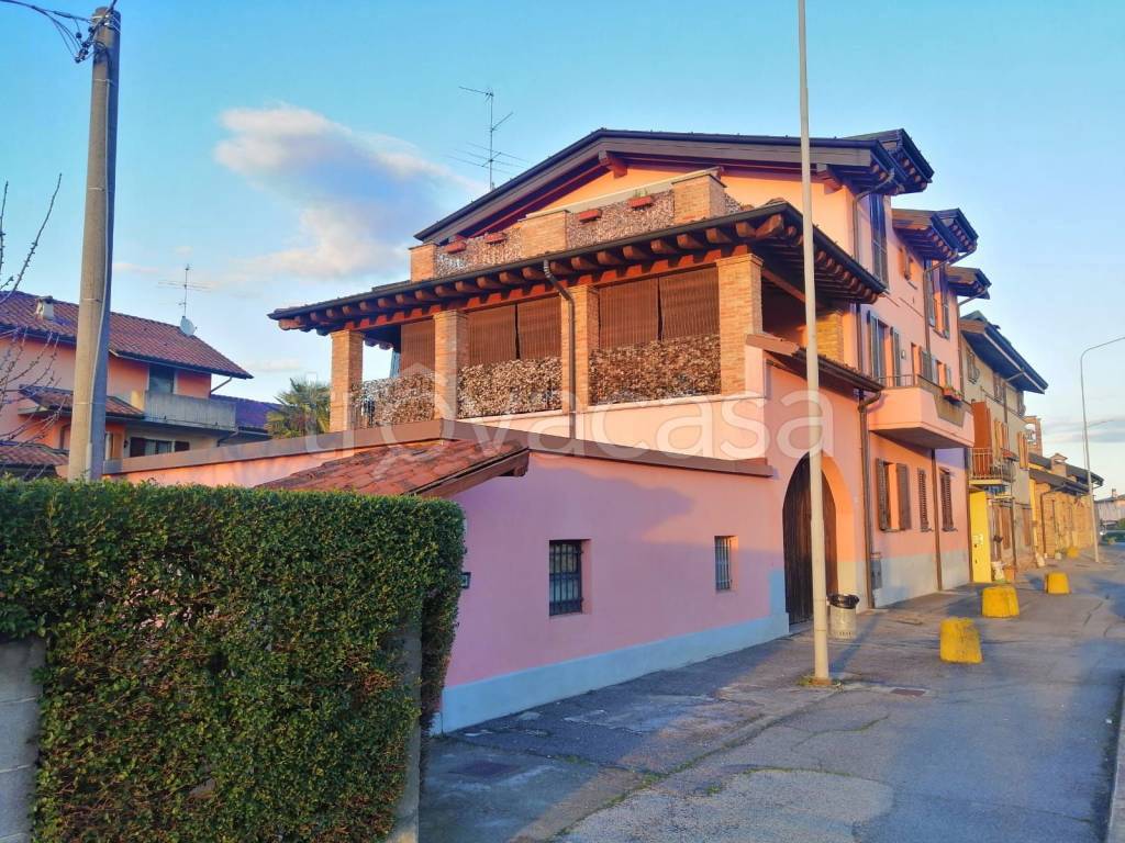 Appartamento in vendita a Fara Olivana con Sola via Provinciale