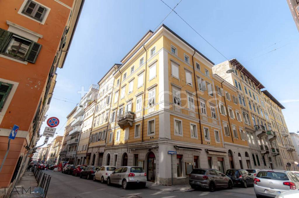 Appartamento in vendita a Trieste via ginnastica, 30