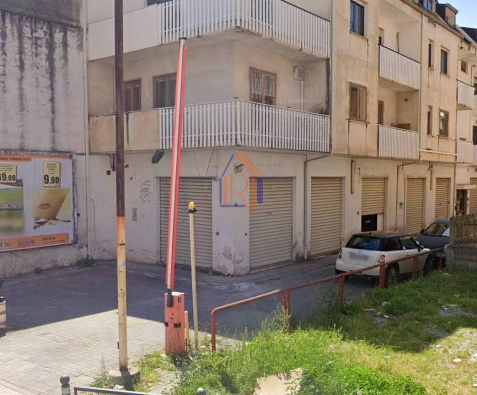 Negozio in vendita a Lamezia Terme via Salvatore Miceli, 24