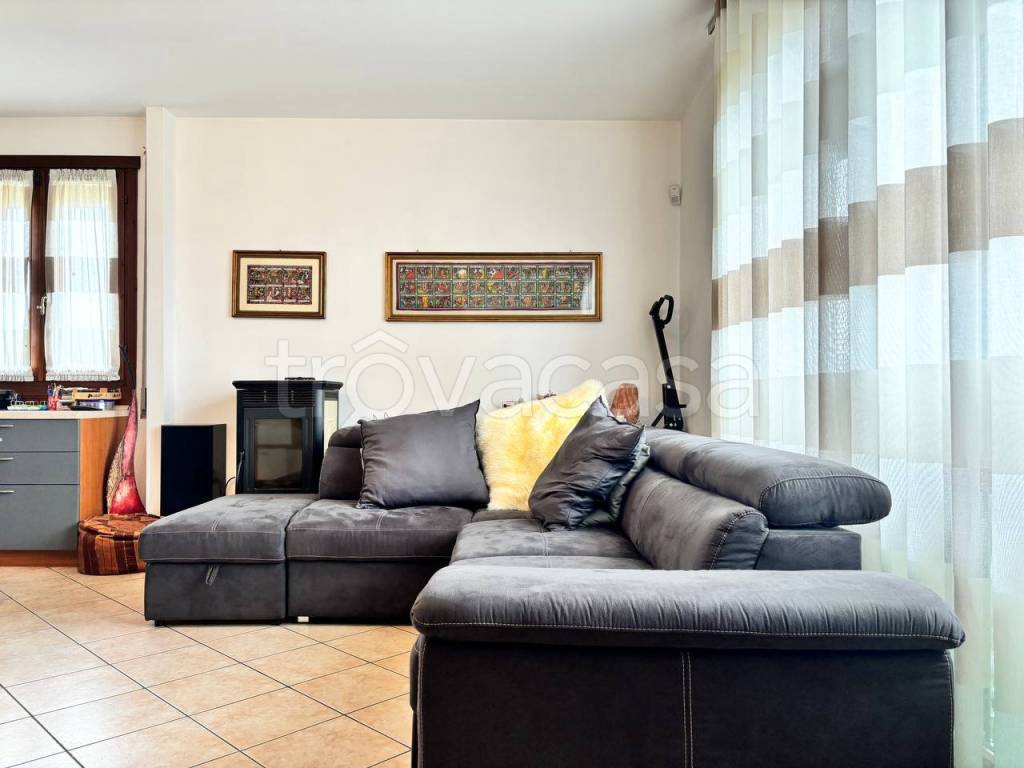 Appartamento in vendita a Piazzola sul Brenta via Aldo Moro, 1