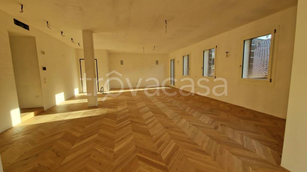 Appartamento in vendita a Treviso piazza duomo