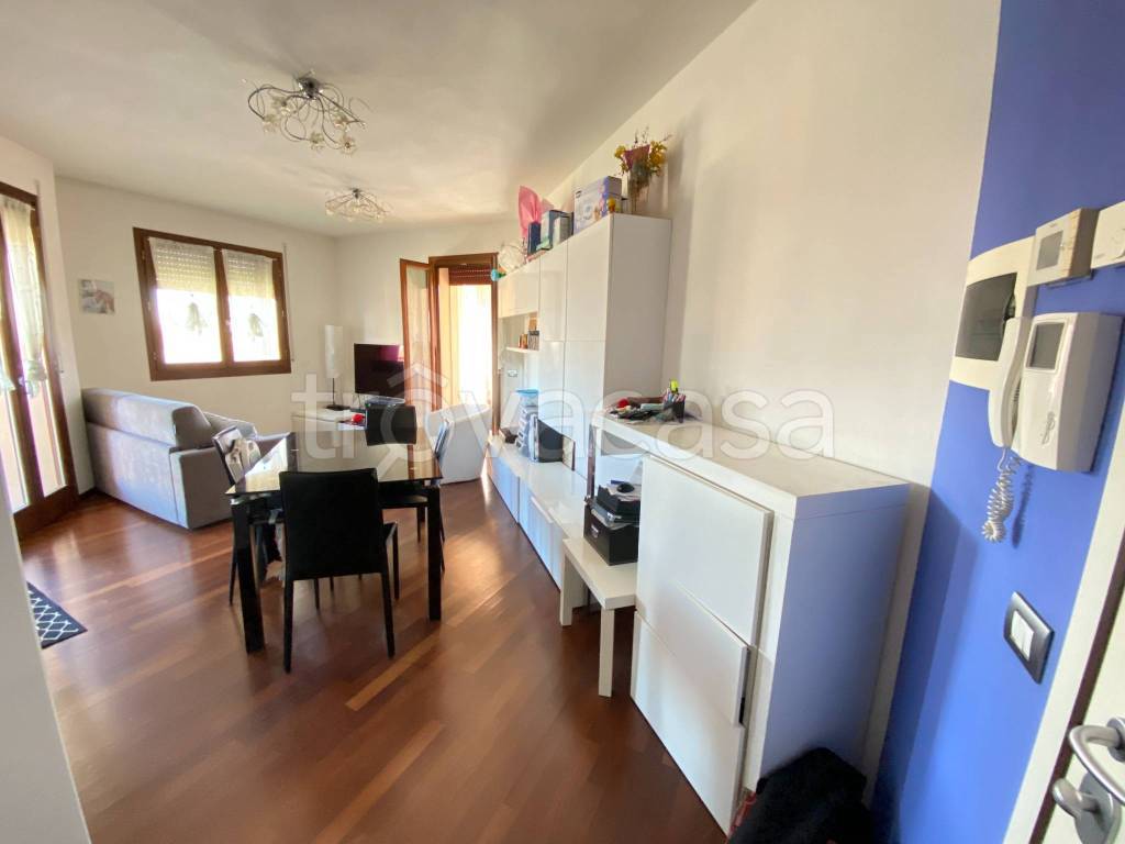 Appartamento in vendita a Cavriago via Nilde Iotti