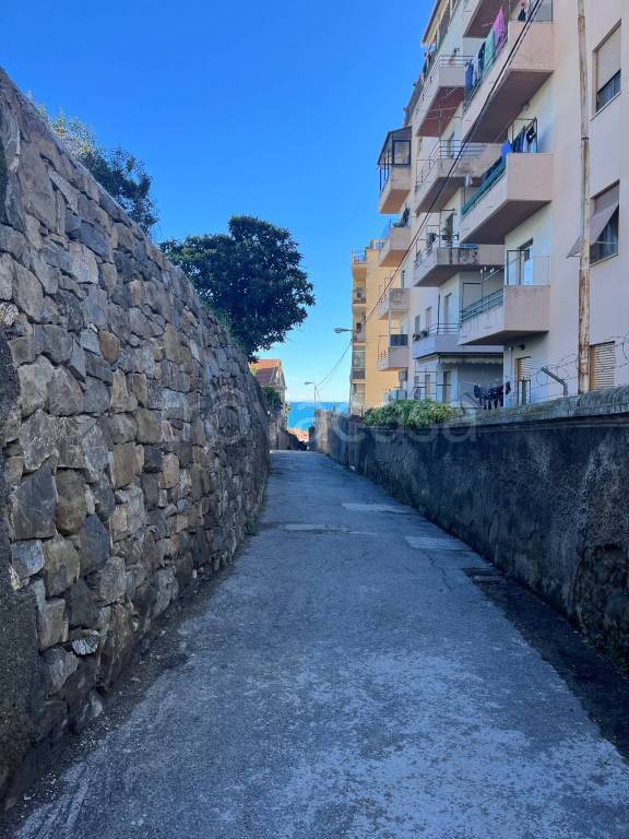 Appartamento in in vendita da privato a Sanremo strada mulattiera San Pietro, 25