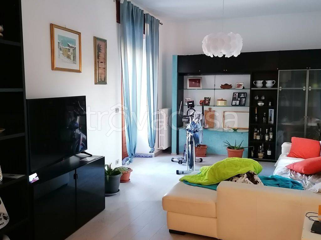 Appartamento in vendita a Omegna via Parravicini