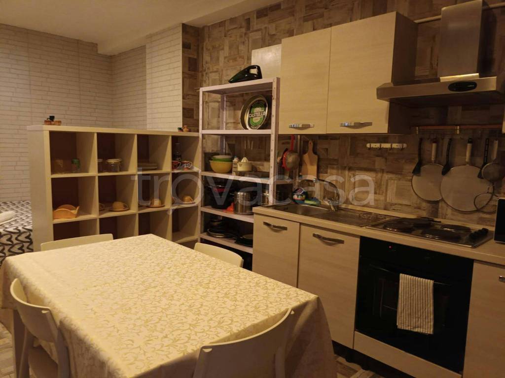 Appartamento in affitto a Bologna via Pasubio
