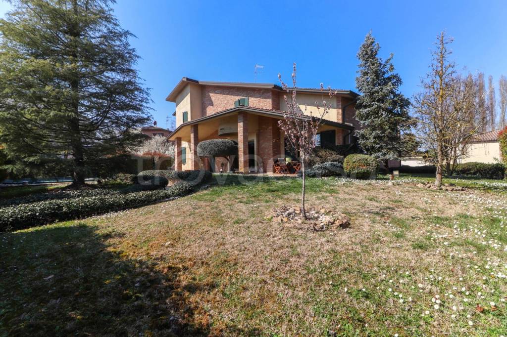 Villa in vendita a Vigarano Mainarda via Toscanini, 45