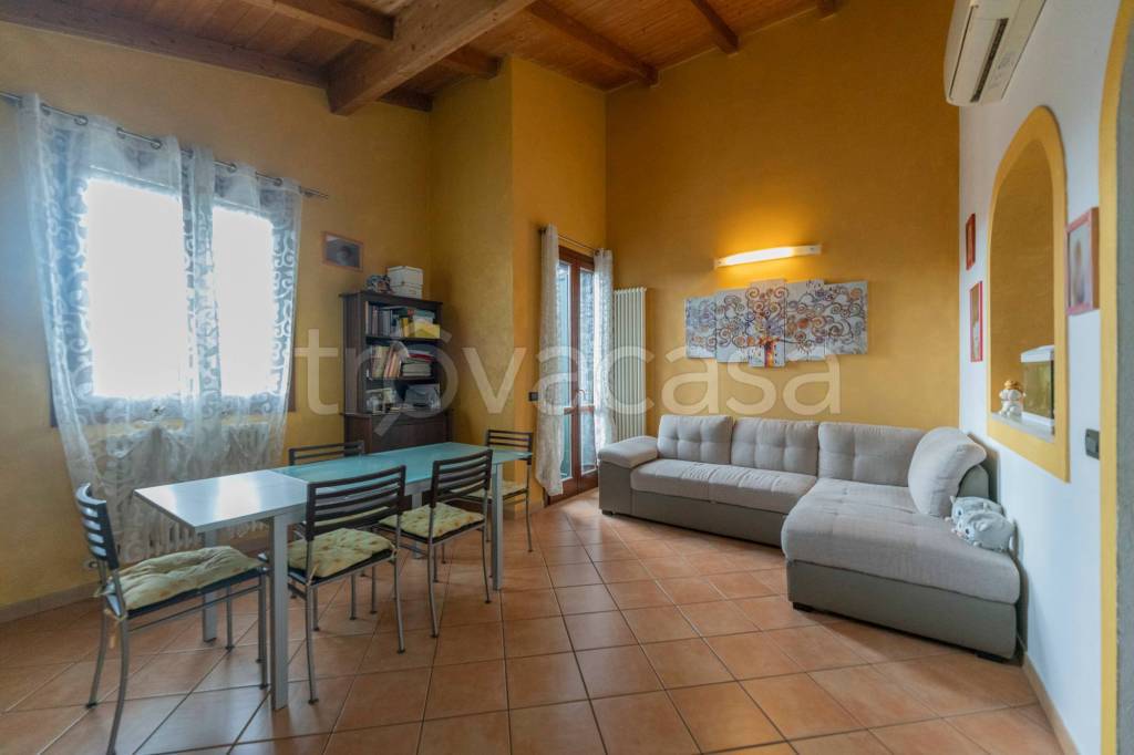 Villa a Schiera in vendita a Vigarano Mainarda via De Gasperi, 13