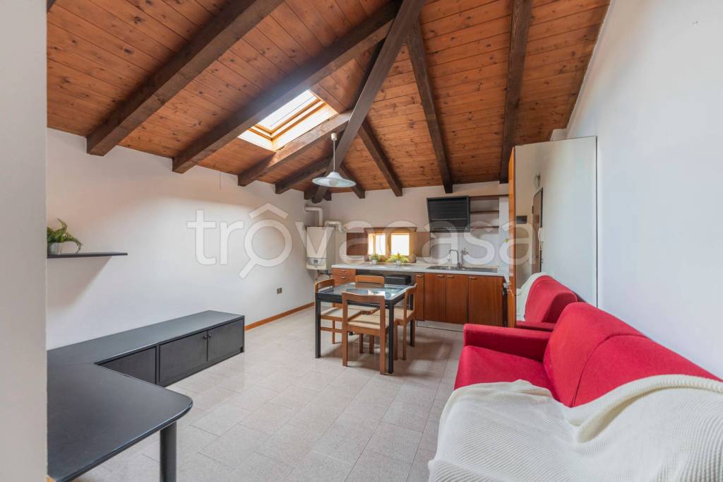 Appartamento in vendita a San Pietro in Casale via Corridoni, 1
