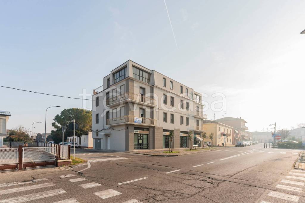 Appartamento in vendita a Vigarano Mainarda via Giuseppe di Vittorio, 2