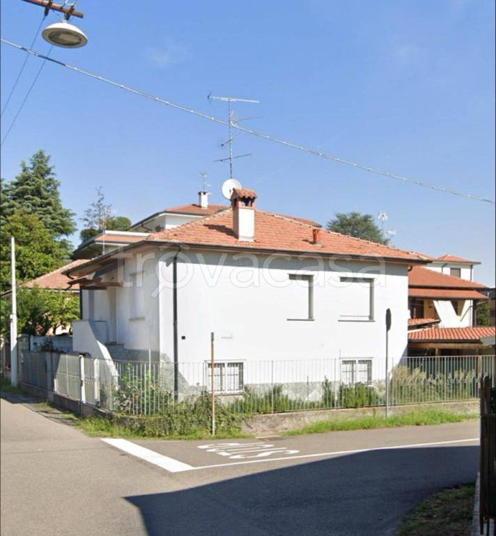 Villa Bifamiliare in in vendita da privato a Parabiago via del Serpio, 5