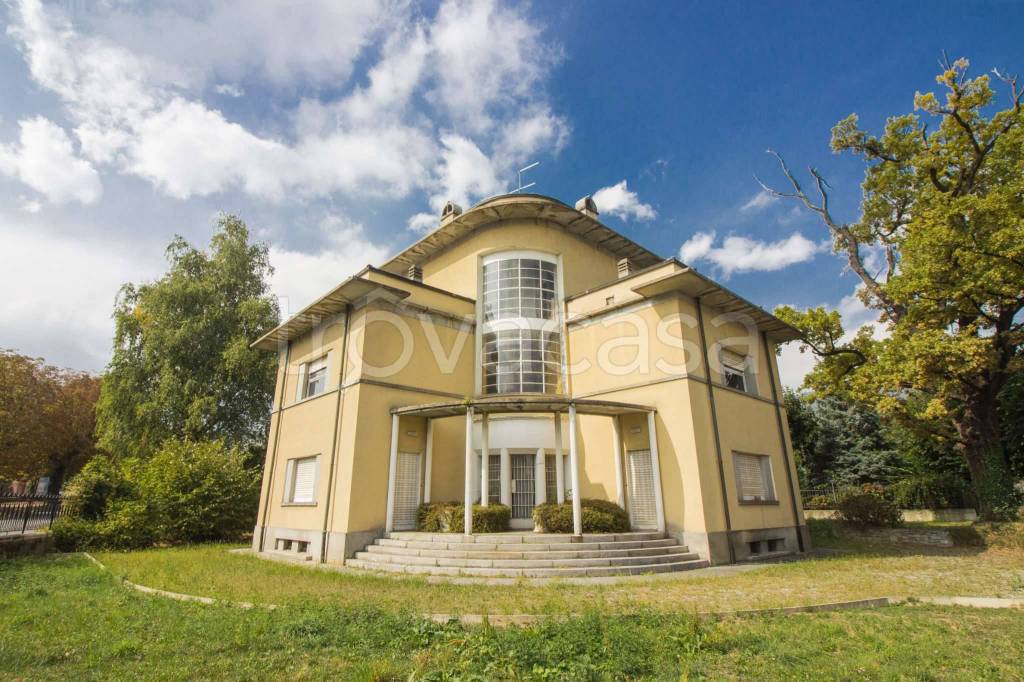Villa in vendita a Luserna San Giovanni via Monte Granero 1