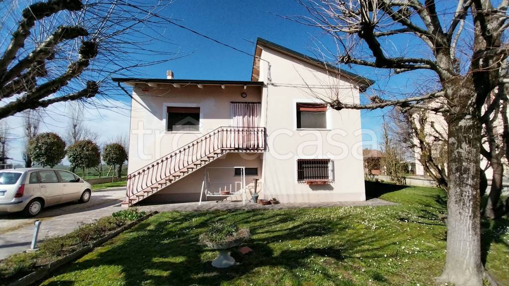 Villa in vendita a San Giovanni in Persiceto via San Cristoforo, 185