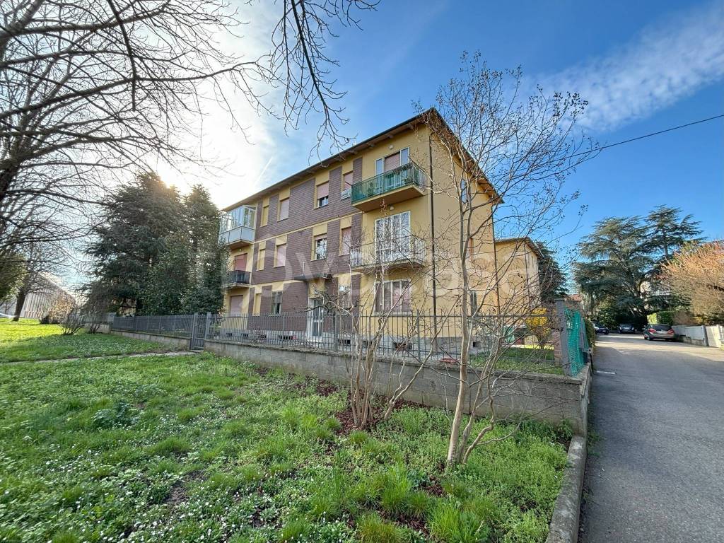 Appartamento in vendita a Castel San Pietro Terme viale Albertazzi